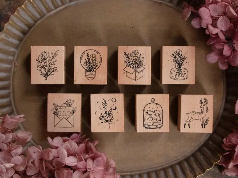Loidesign | Wooden Rubber Stamp Set - Collect Beautiful Moments