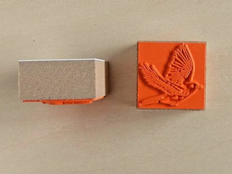 Ponchise Wooden Rubber Stamp - Bird