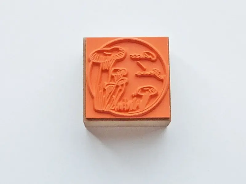 Ponchise Wooden Rubber Stamp Round Date Label - Mushroom