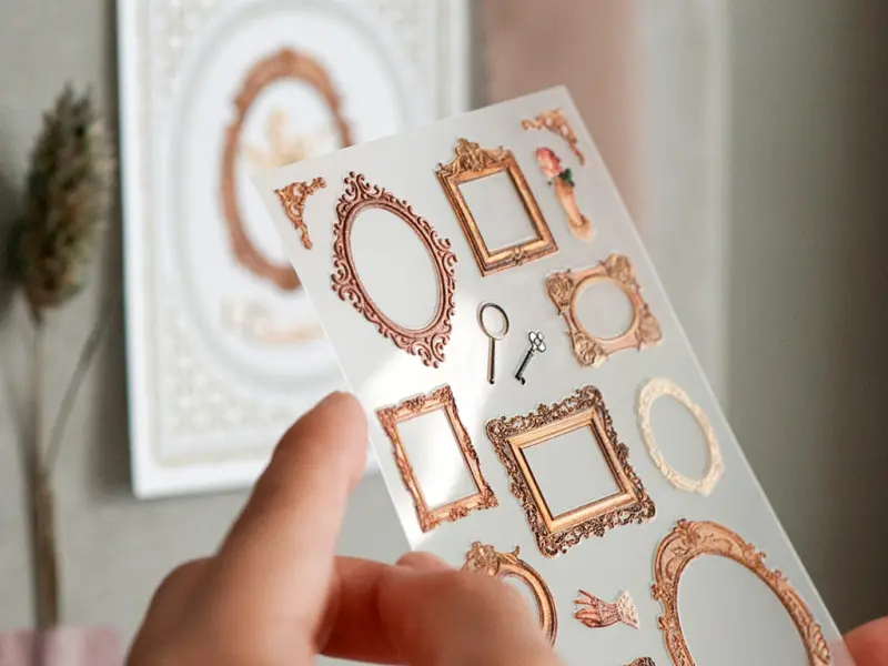 MU Pop-Up Sticker Frame - No.4