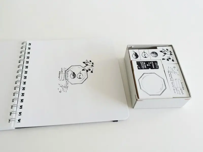 Yohaku Stamp S083 - Akinomori