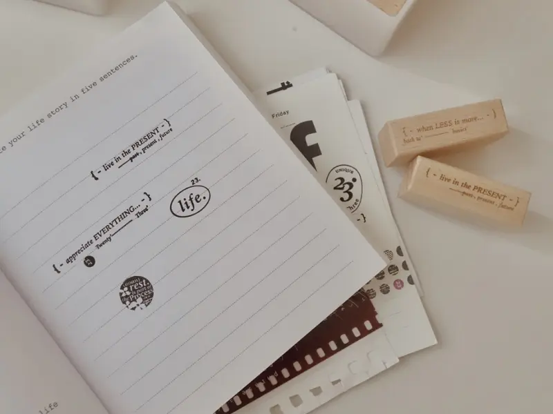 Sissi Rubber Stamp Two Three - Light Chaser