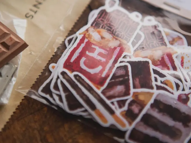 OURS Sticker Flakes - Chocolate