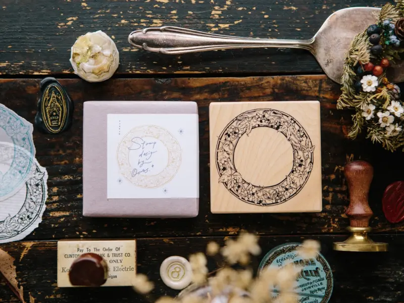 OURS Wild Grape Frame Rubber Stamp
