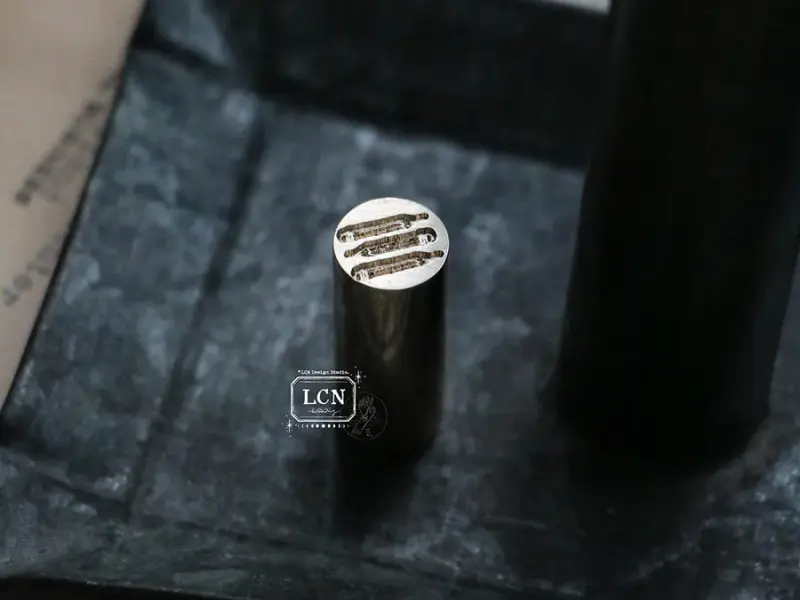 LCN Double-Sided Mini Wax Seal Stamp - Clip / Pencils