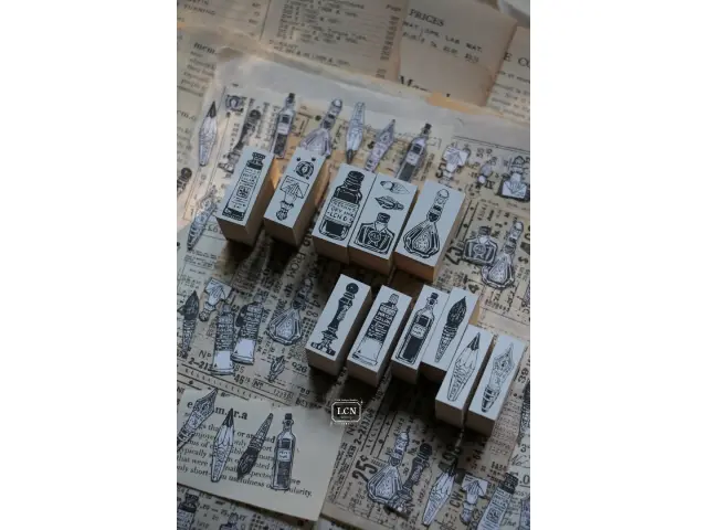 LCN Rubber Stamp Set - On The Desk