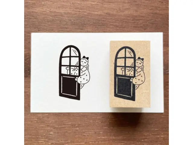 Stamp Marche Rubber Stamp - Peeking From The Door