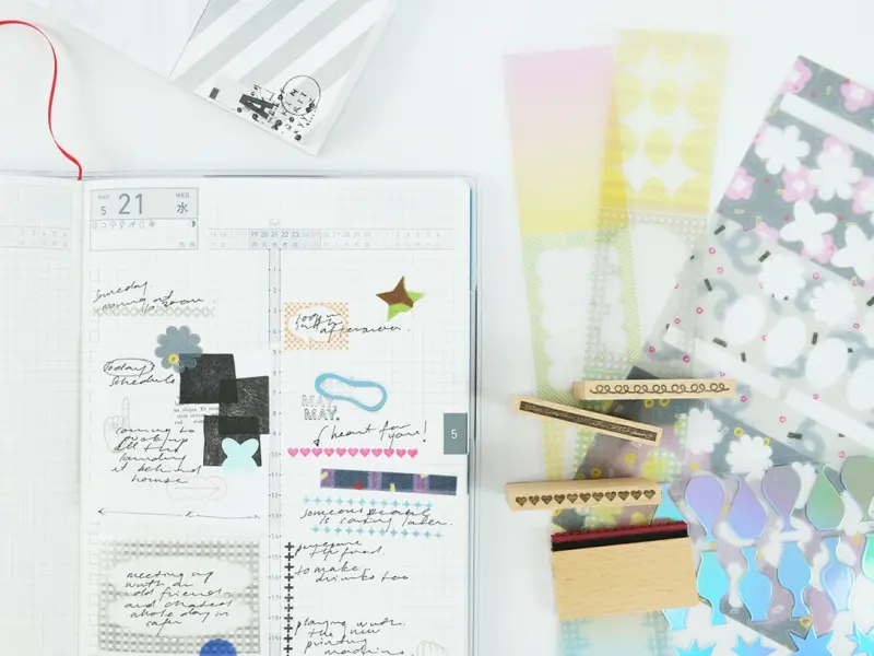 Pre-Order Kurukynki Wooden Rubber Stamp Set - Plain And Pop