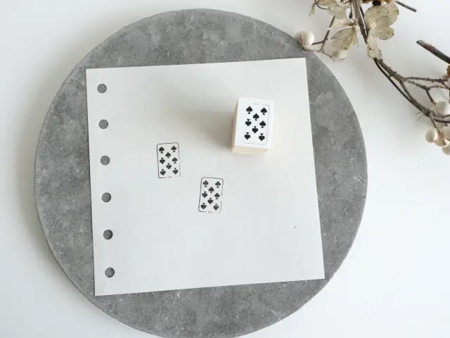 Yohaku Rubber Stamp S-112 - Spade 8