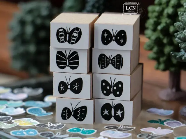 Lin Chia Ning Wooden Rubber Stamp Set - Butterflies