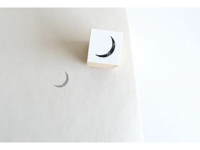 Yohaku Rubber Stamp S-121 - Mikazuki