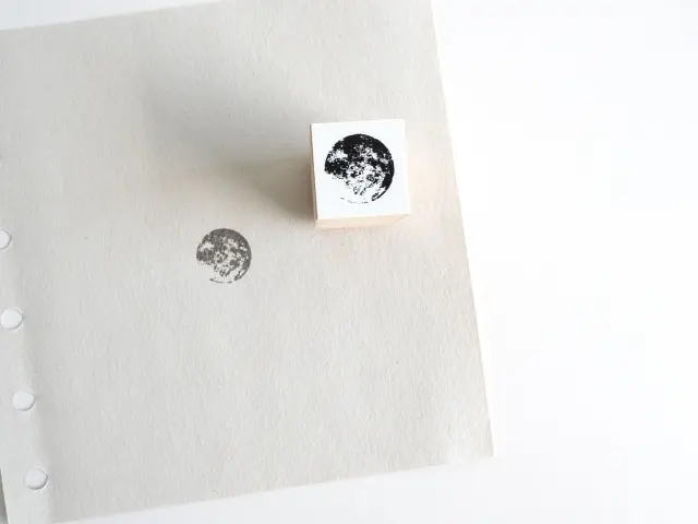 Yohaku Rubber Stamp S-118 - Mangetsu
