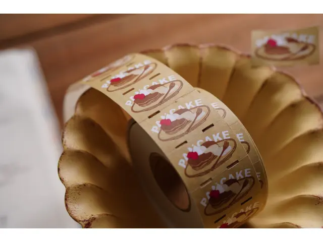 Ivy Snow Label Sticker Roll - Pancake