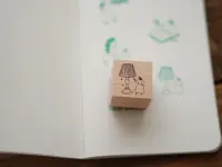 Ivy Snow Stamp - Desk Lamp