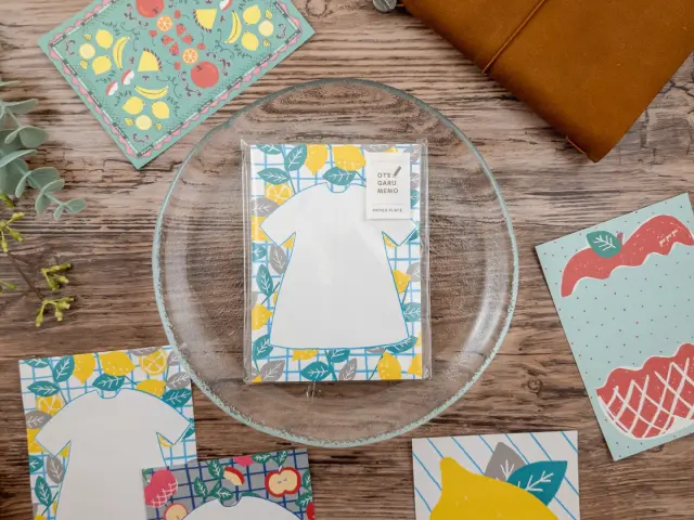 Papier Platz x  PUPUPU Otegaru Memo Pad - Lemon And Apple