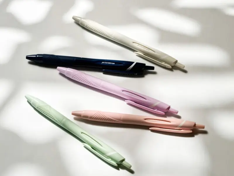 Uni Jetstream Standard Ballpoint Pen 0.38 mm Black Ink - Soft Green