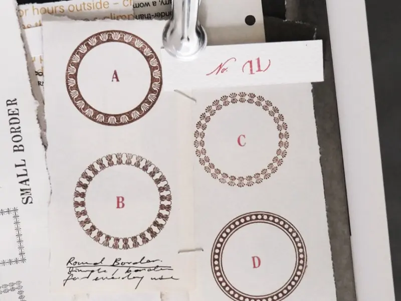 Pre-Order Kurukynki Wooden Rubber Stamp Loop And Lantern - Round Border