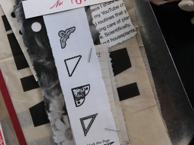 Pre-Order Kurukynki Wooden Rubber Stamp Set Loop And Lantern - Where Pages Turn