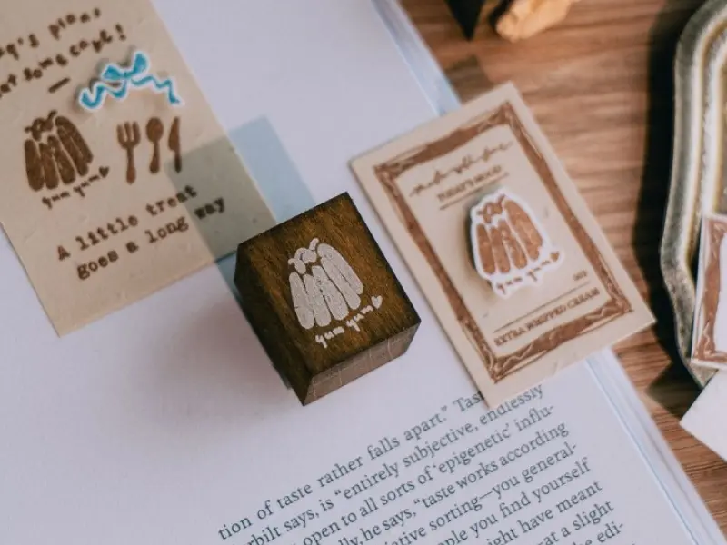 Pre-Order Meow Illustration Wooden Rubber Stamp - Canele
