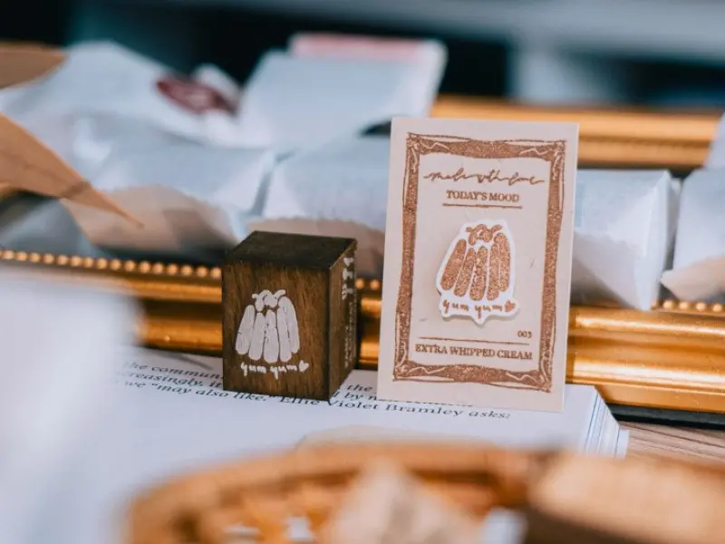 Pre-Order Meow Illustration Wooden Rubber Stamp - Canele