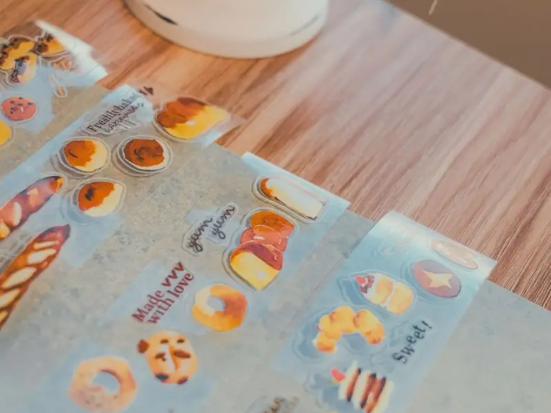Pre-Order Meow Illustration Melting Moments Glossy PET Tape With Kisscut