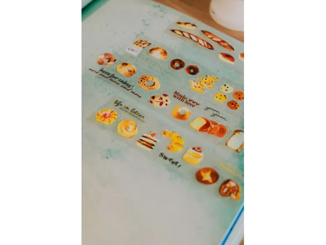 Meow Illustration Melting Moments Glossy PET Tape With Kisscut