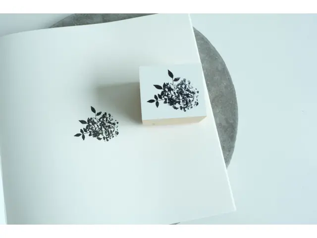 Yohaku Rubber Stamp S-139 - Bouquet