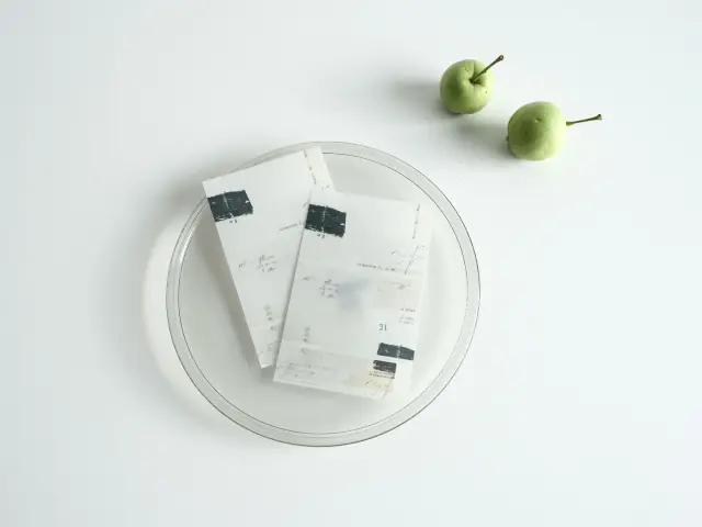 Yohaku Tracing Paper Divider - Moon And Stars