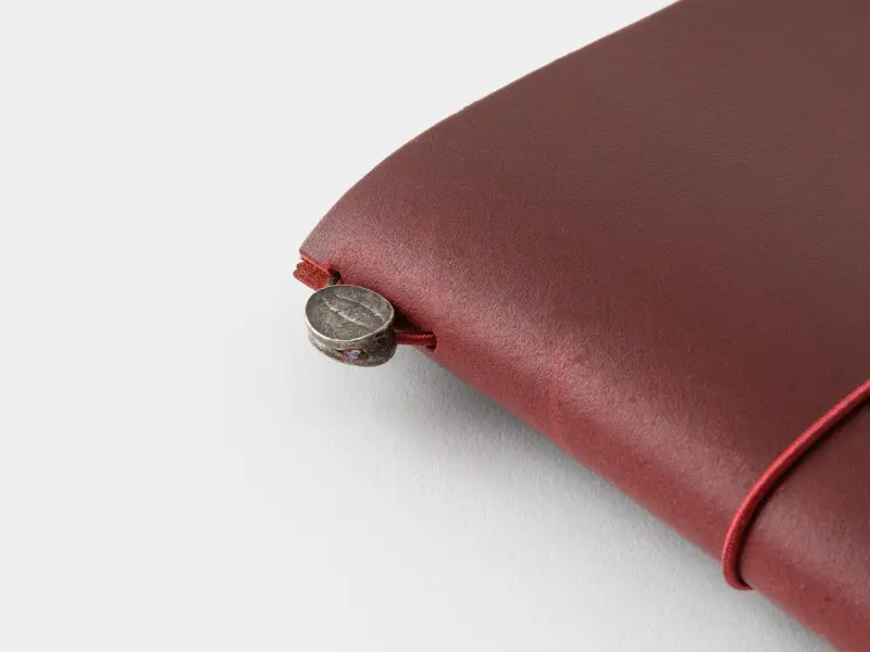 Traveler's Notebook Limited Edition Passport Size Red - LOVE AND TRIP