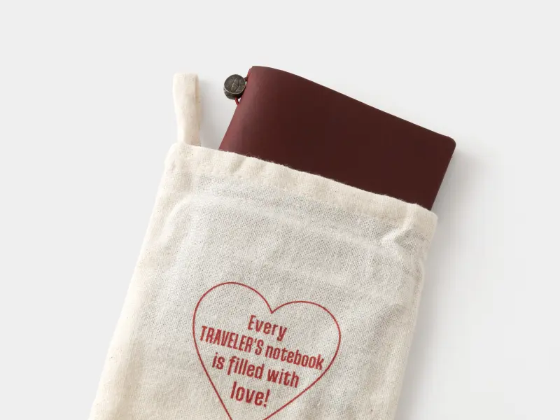 Traveler's Notebook Limited Edition Passport Size Red - LOVE AND TRIP