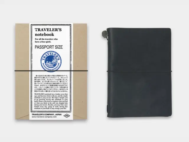 Pre-Order Traveler's Notebook Passport Size - Black