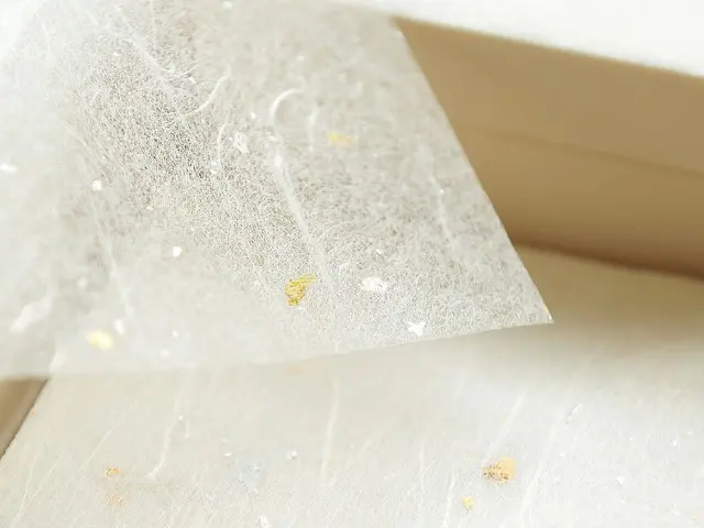 MU Natural Textured Paper - No.1