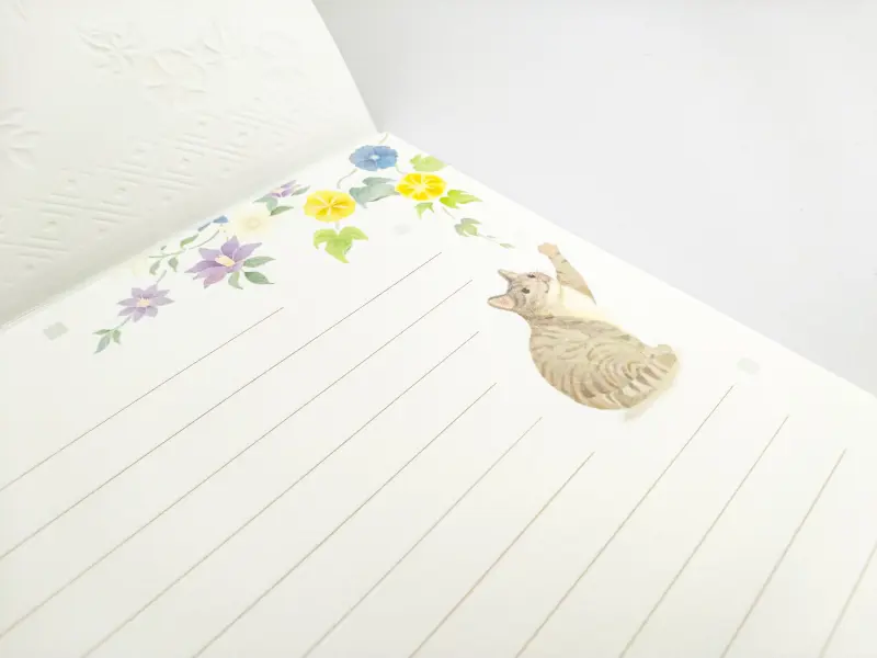 Letter Set With Envelopes Embossed - Cat In The Garden