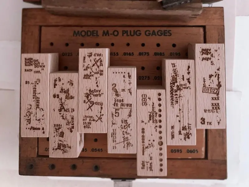 Plus Minus | Stamp Set