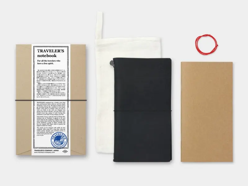 Traveler's Notebook Regular Size - Black