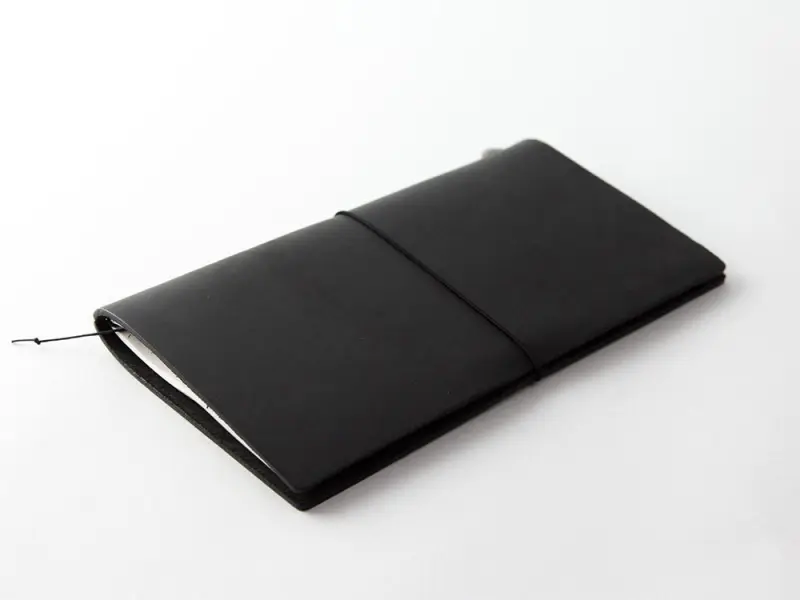 Traveler's Notebook Regular Size - Black