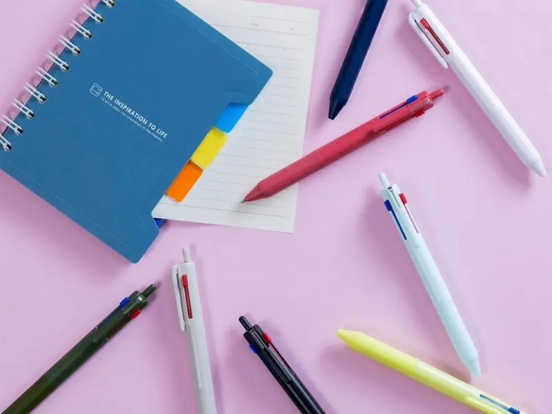 Uniball JETSTREAM More Black Ballpoint Pen 3-color 0.5 - Berry Pink