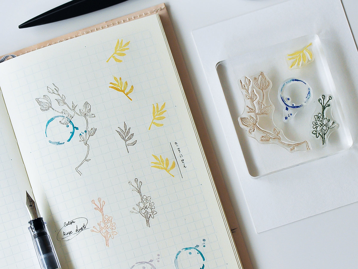 MU Lifestyle Kirkas Leimasin - Kukka 03