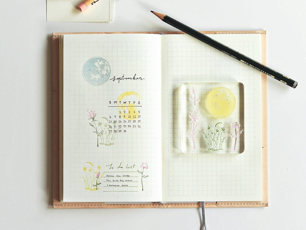 MU Print On Clear Splice Stamp Set 20 Moon Flowers