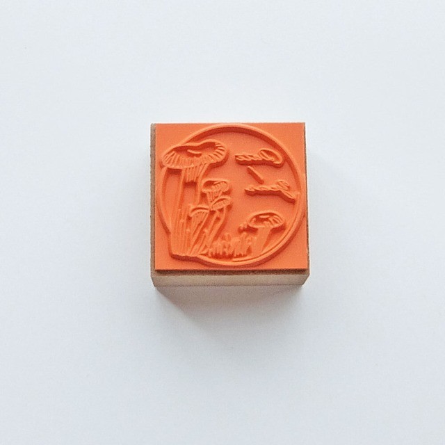 Ponchise Wooden Rubber Stamp Round Date Label - Mushroom