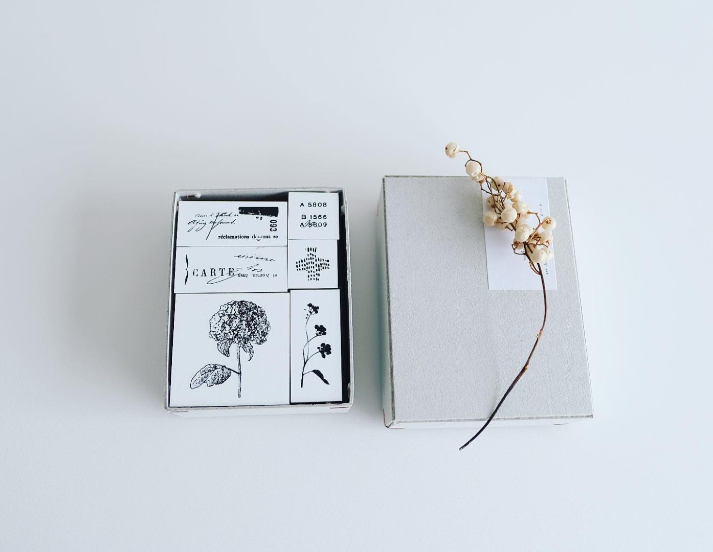 Yohaku Stamp S065 - Stitch