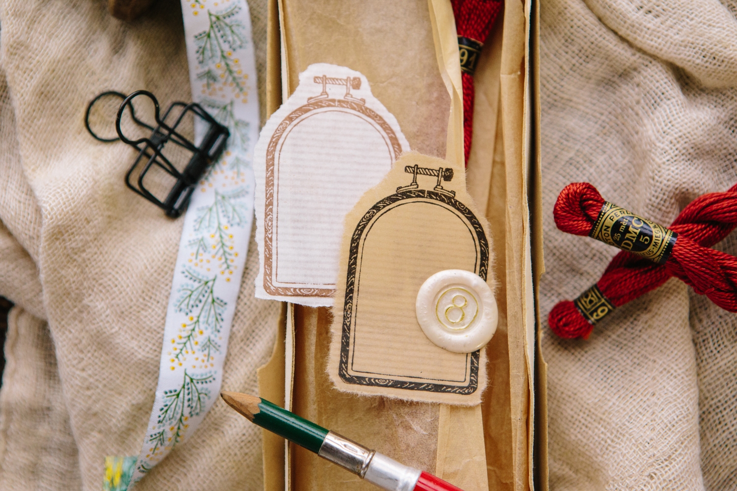 OURS Rubber Stamp - Window Embroidery Hoop
