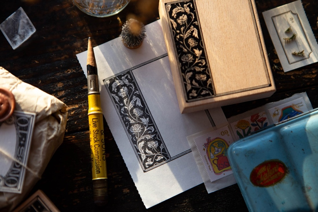 OURS Rubber Stamp - Flower Frame A