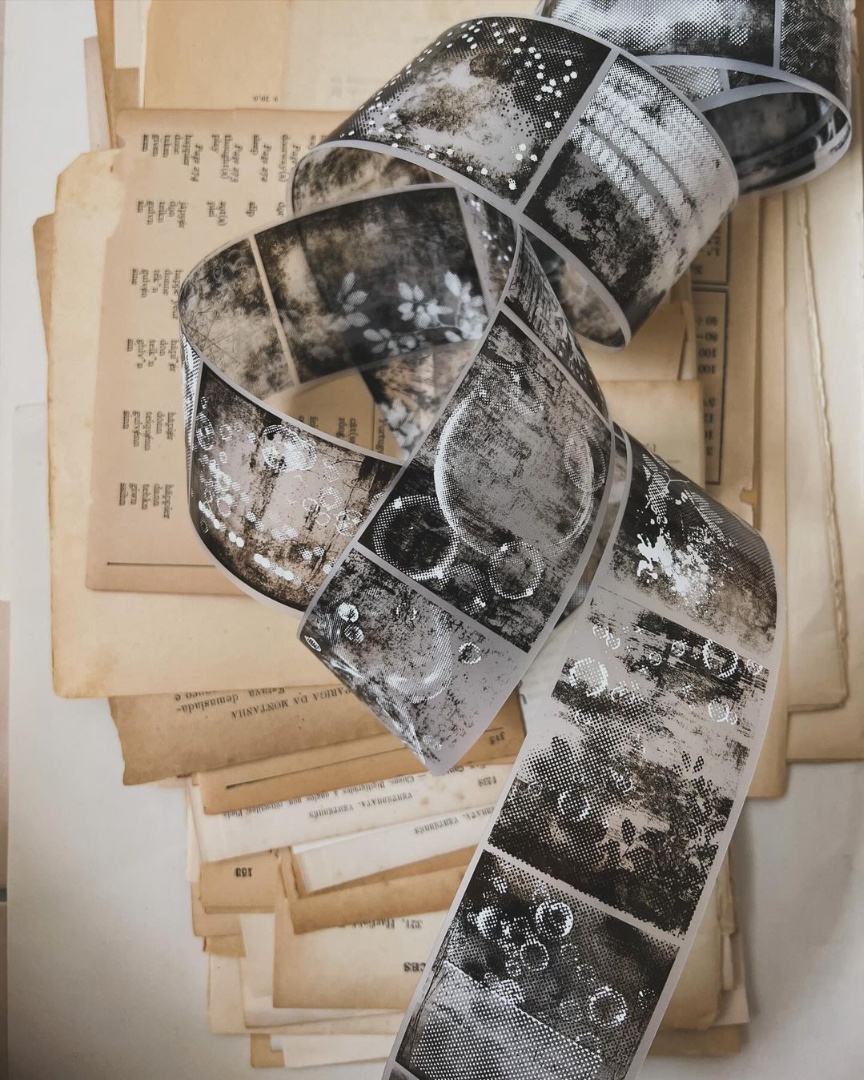 Plus Minus Matte PET Tape - Noir 06 Foliage