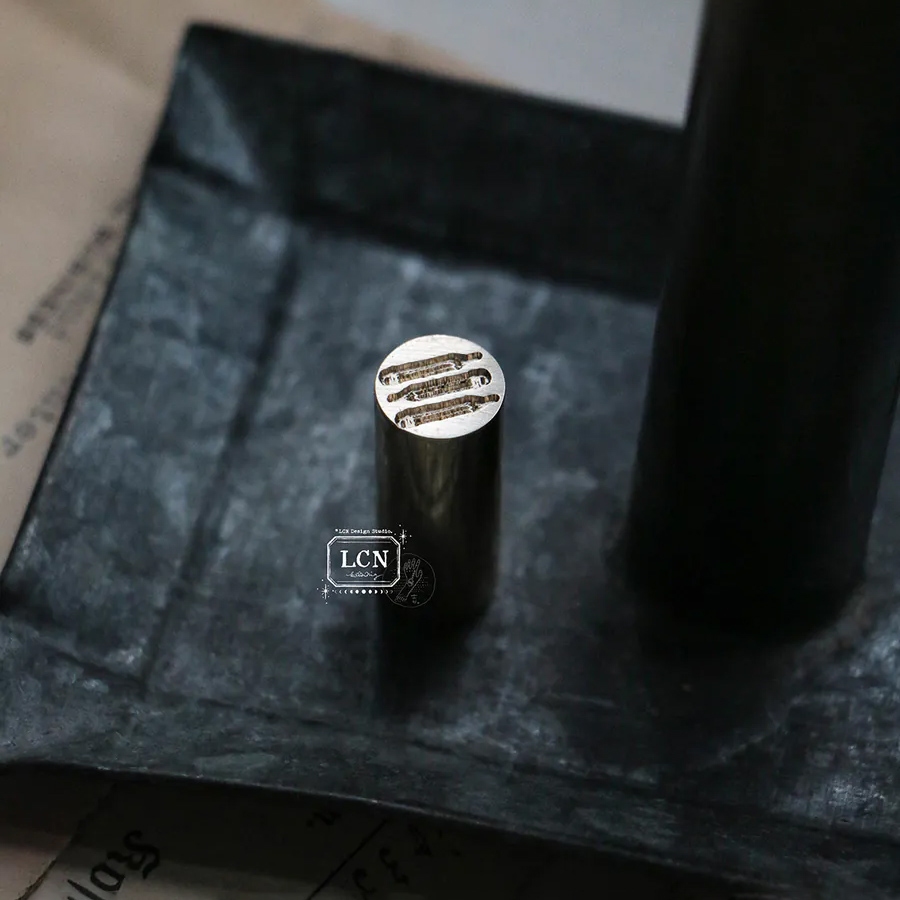 LCN Double-Sided Mini Wax Seal Stamp - Clip / Pencils