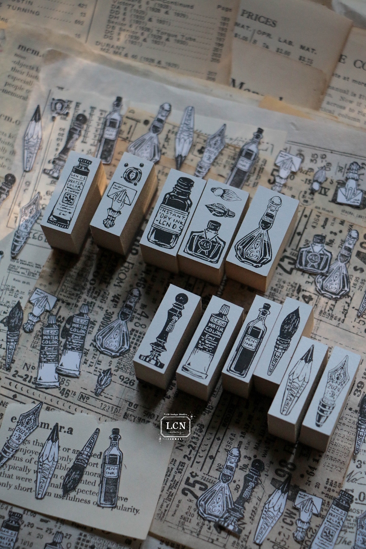 LCN Rubber Stamp Set - On The Desk