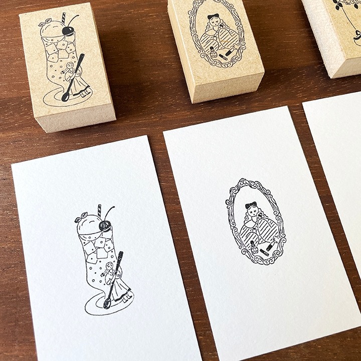 Stamp Marche Rubber Stamp - Putting on Makeup