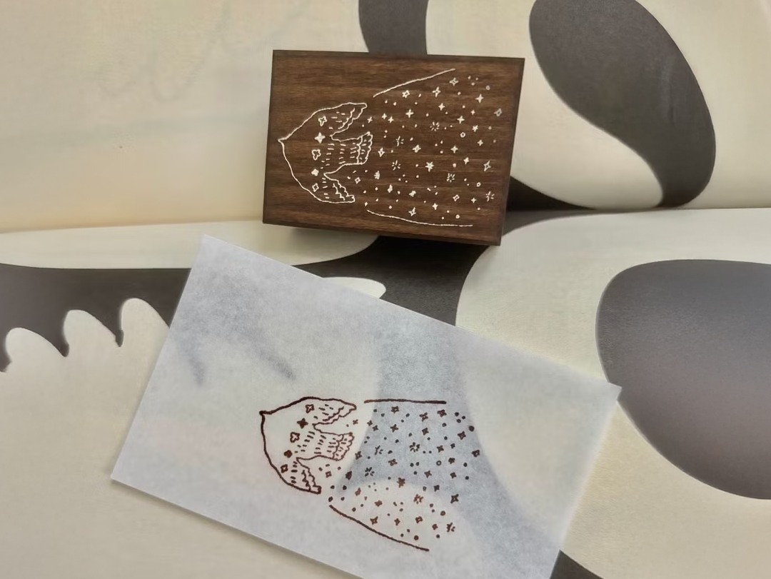 Pion Wooden Rubber Stamp Bird - Meteor