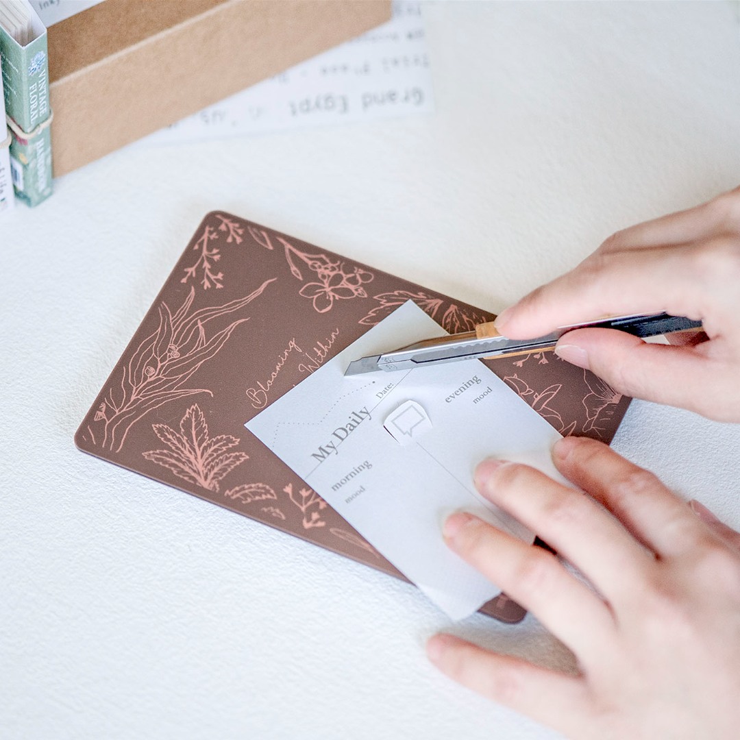 MU Cutting Mat - Floral