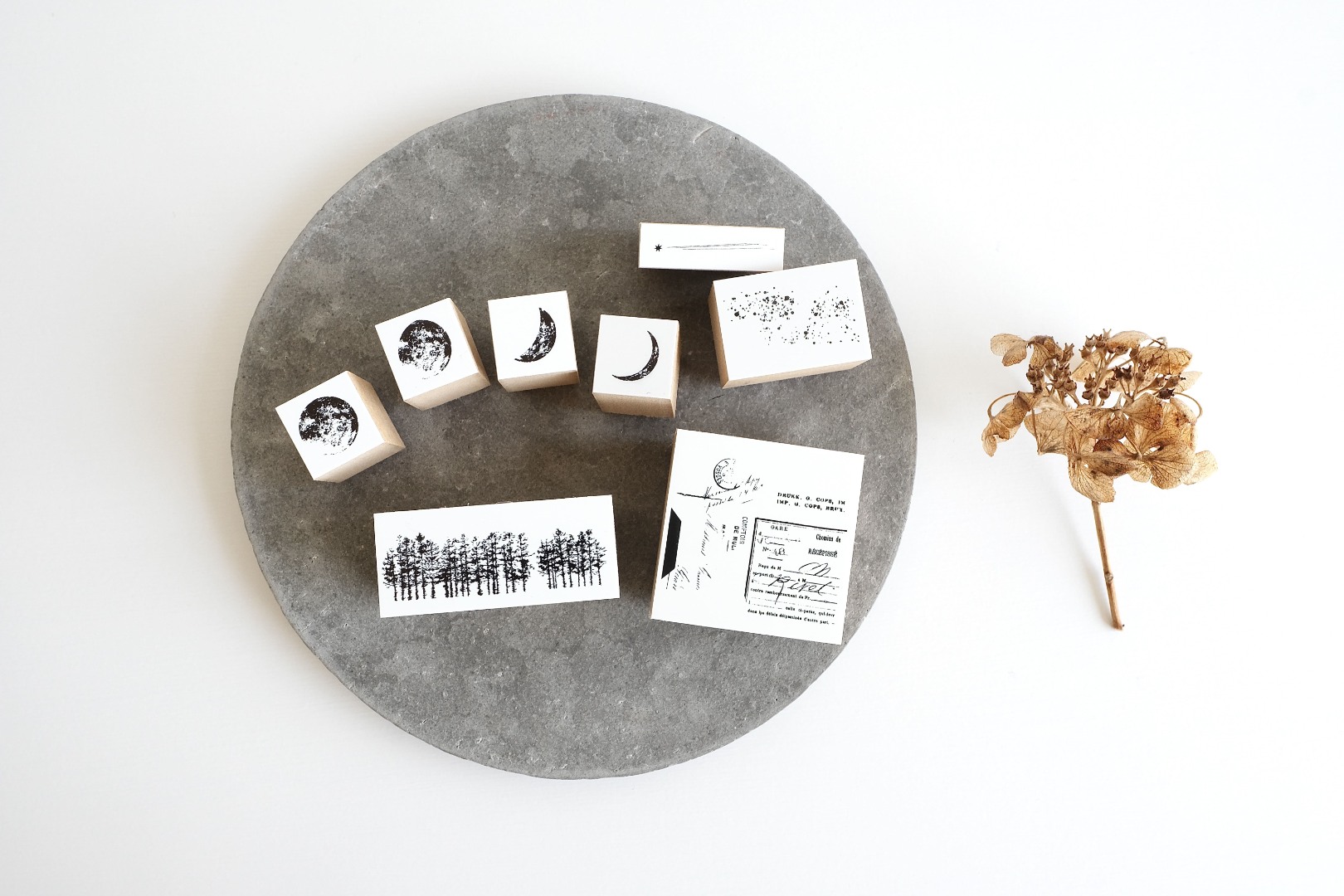 Yohaku Rubber Stamp S-118 - Mangetsu